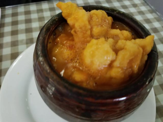 吃貨去哈爾濱一定要吃哪些當(dāng)?shù)氐男〕裕?></a></p>

<p>（5） 哈爾濱的燒烤也不錯可以嘗嘗，哈爾濱的燒烤，碳烤居多，生肉烤制，烤出來的味道，對食材要求挺高，再就是調(diào)料來加入。有幾個店可以推薦，于家燒烤，道外北十八道街84.老味燒烤，安達街34號</p>
<p><a href=