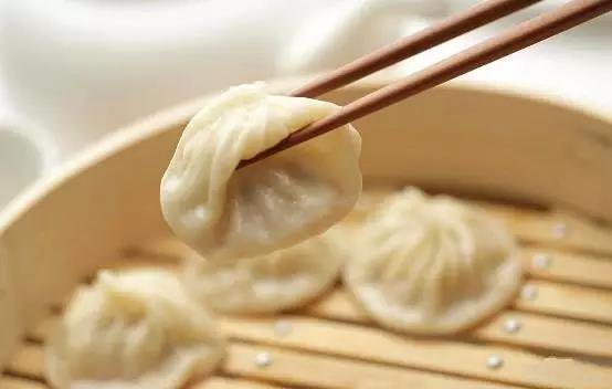 上海有哪些著名的小吃？有什么推薦嗎？