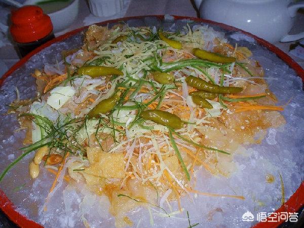 食在廣州，廚出鳳城，順德哪里有當?shù)厝送扑]的美食？